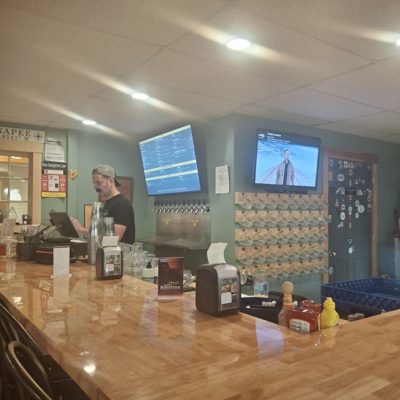 Hoptimystic Brewing taproom